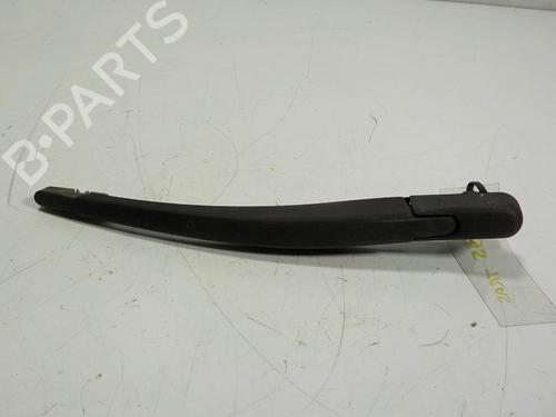 Used Rear windshield wiper arm PEUGEOT 208 I (CA_, CC_) 1.6 HDi / BlueHDi 75 (75 hp) 15086986