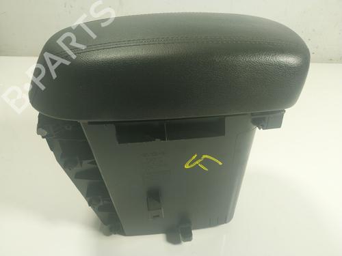 Armlæn Armlæn KIA SPORTAGE III (SL) 1.7 CRDi (116 hp) 17968207 17968207