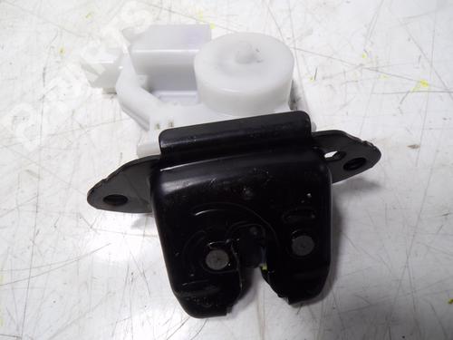 tailgate-lock-infiniti-q30-16-905025da0c-2015-10089313 main image