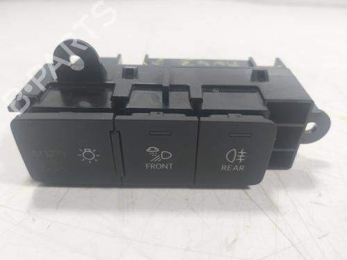 Used Headlight switch Headlight switch AUDI A3 Sportback (8YA, 8YF) 30 TDI (116 hp) 17472550 17472550
