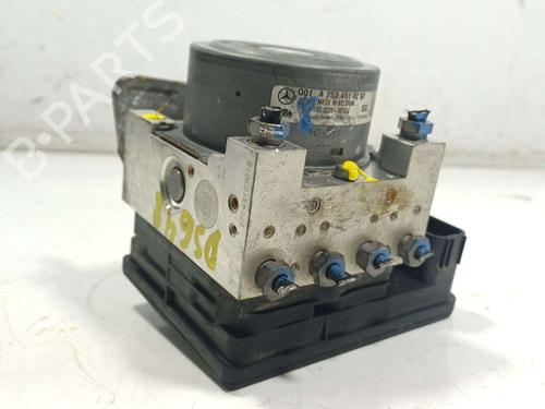 Used ABS pump ABS pump MERCEDES-BENZ C-CLASS (W205) C 220 BlueTEC / d (205.002, 205.004) (170 hp) 39386965 39386965