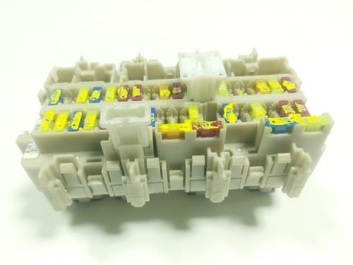 Used Fuse box Fuse box RENAULT KADJAR (HA_, HL_) 1.3 TCe 140 (HLNB, HLN1) (140 hp) 19136429 19136429