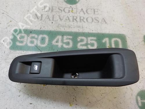Used Right rear window switch Right rear window switch PEUGEOT 308 II (LB_, LP_, LW_, LH_, L3_) 1.6 BlueHDi 120 (120 hp) 3870587 3870587