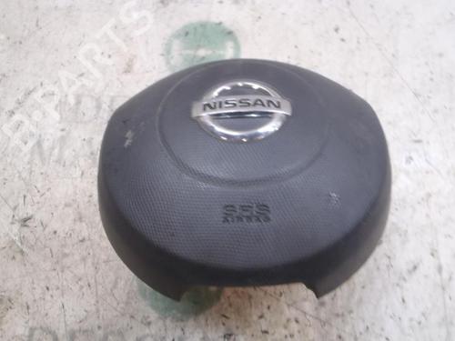Used Driver airbag NISSAN MICRA III (K12) 1.2 16V (65 hp) 3819003