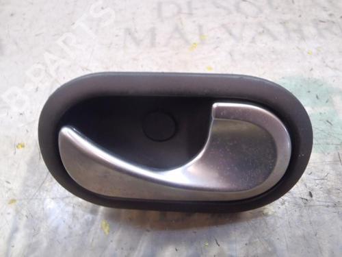Used Front right interior door handle Front right interior door handle RENAULT MODUS / GRAND MODUS (F/JP0_) 1.4 (JP01, JP0J) (98 hp) 3823563 3823563