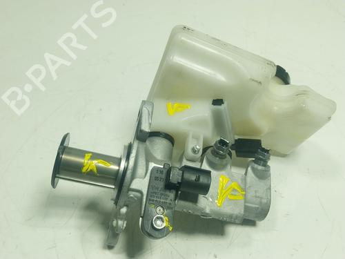 Used Brake master cylinder Brake master cylinder VW TOURAN (5T1) 2.0 TDI (122 hp) 19404575 19404575