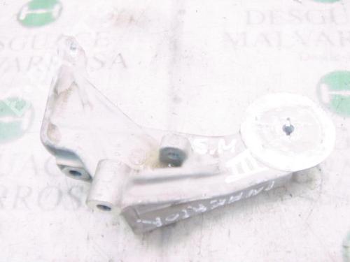 Used Engine mount Engine mount ALFA ROMEO 147 (937_) 1.6 16V T.SPARK ECO (937.AXA1A, 937.BXA1A) (105 hp) 9086620 9086620