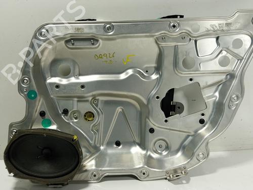 Vindusheismekanisme høyre bak Vindusheismekanisme høyre bak BENTLEY CONTINENTAL FLYING SPUR (3W_) 6.0 (560 hp) 26927888 26927888