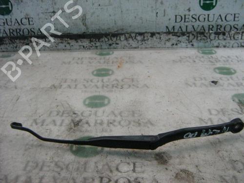 Used Front windshield wiper arm Front windshield wiper arm NISSAN PRIMERA Hatchback (P11) 1.6 16V (99 hp) 3784580 3784580