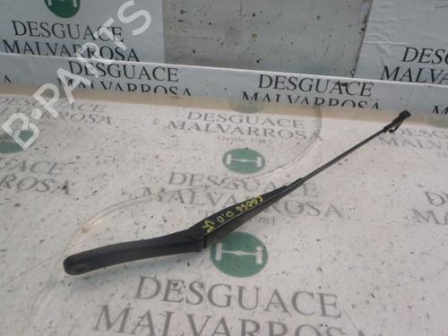 Used Front windshield wiper arm Front windshield wiper arm OPEL ASTRA H (A04) 1.7 CDTI (L48) (100 hp) 3815653 3815653