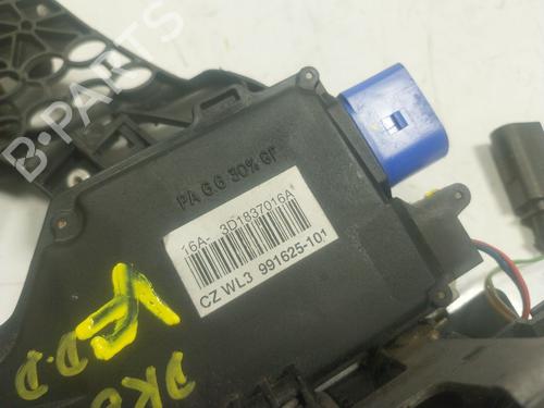 Front right lock VW TOUAREG (7LA, 7L6, 7L7) 5.0 V10 TDI | BP17575794C97 