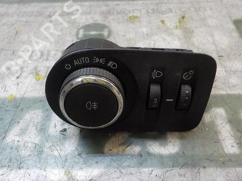Used Headlight switch Headlight switch OPEL ADAM (M13) 1.4 (101 hp) 4001972 4001972