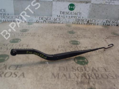 Used Front windshield wiper arm Front windshield wiper arm OPEL VECTRA C (Z02) 2.0 DTI 16V (F69) (101 hp) 3813518 3813518