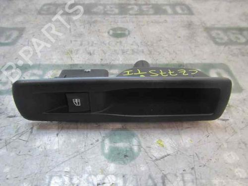 Used Left rear window switch Left rear window switch RENAULT GRAND SCÉNIC III (JZ0/1_) 1.9 dCi (JZ0J, JZ0N, JZ1K, JZ1S) (131 hp) 4000599 4000599