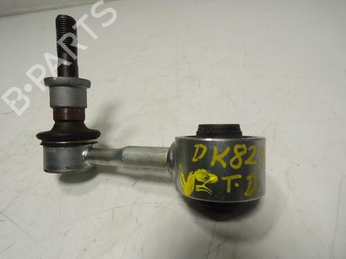 Right rear suspension arm TOYOTA COROLLA Saloon (_E21_)  4883047010