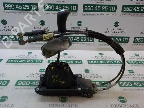 Used Gear lever Gear lever RENAULT CLIO IV (BH_) 1.5 dCi 75 (75 hp) 7411626 7411626