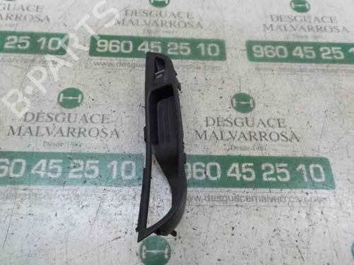 Used Right front window switch FORD FOCUS III [2010-2020]  4758991