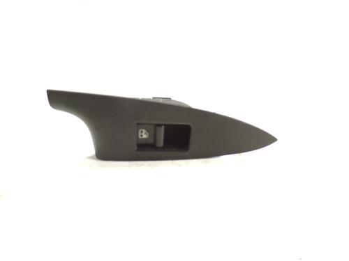 Used Right rear window switch Right rear window switch ALFA ROMEO GIULIETTA (940_) 1.6 JTDM (940FXD1A) (105 hp) 7010083 7010083