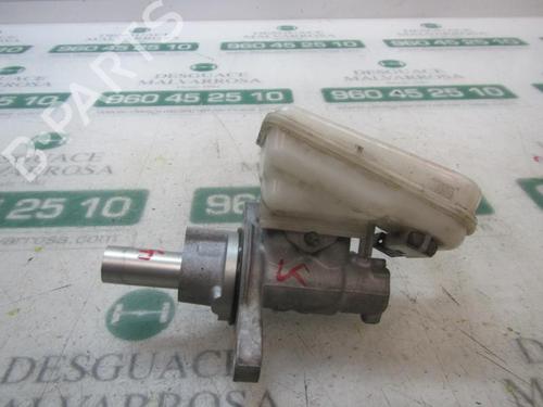 Used Brake master cylinder Brake master cylinder FORD FIESTA VI (CB1, CCN) 1.4 TDCi (70 hp) 3875268 3875268