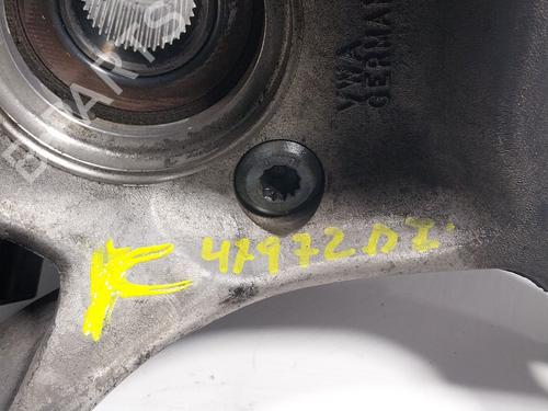 Left front steering knuckle VW TOURAN (5T1)  | BP17632684M25 