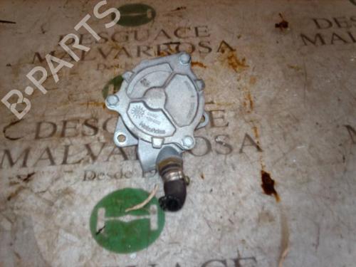 Used Vacuum pump ALFA ROMEO 146 (930_) 1.9 JTD (930.B4B) (105 hp) 3744526
