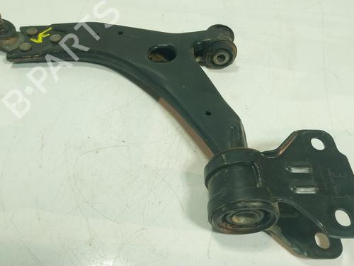 Used Left front suspension arm Left front suspension arm 30098334 30098334