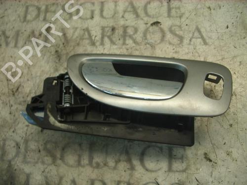 Used Rear left interior door handle Rear left interior door handle PEUGEOT 307 Break (3E) 2.0 HDi 135 (136 hp) 3771007 3771007