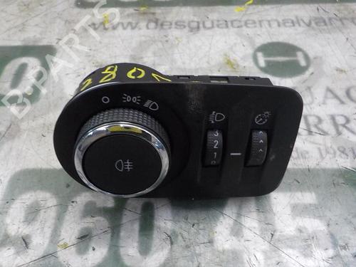 Used Headlight switch Headlight switch OPEL CORSA E (X15) 1.4 (08, 68) (90 hp) 3862345 3862345