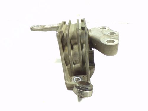 Used Engine mount Engine mount OPEL INSIGNIA A (G09) 2.0 CDTI (68) (131 hp) 8884341 8884341