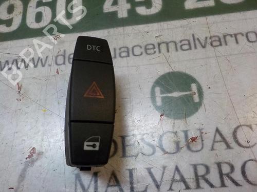 Used Warning switch BMW 1 (E87) 120 d (163 hp) 3857551
