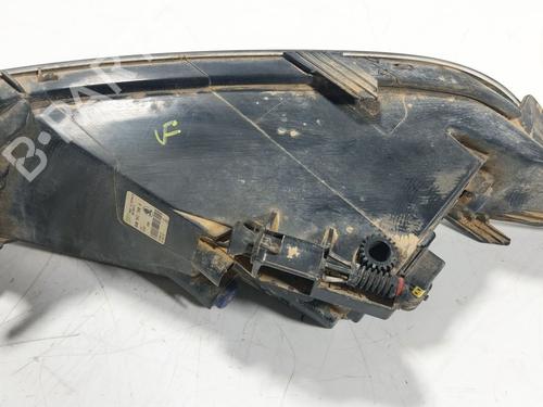 Right front fog light SKODA FABIA III Estate (NJ5) 1.0 TSI | BP28520786C31 