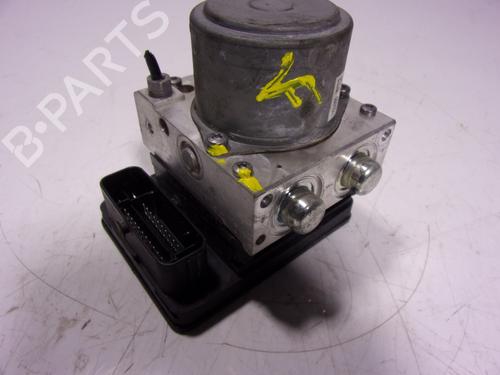 Used ABS pump FIAT 500L (351_, 352_) 1.3 D Multijet (199LXY1A, 199LXY11) (84 hp) 15581825