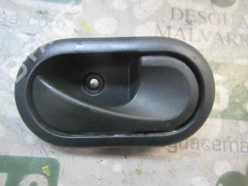 Used Rear right interior door handle Rear right interior door handle DACIA SANDERO 1.2 16V (75 hp) 3860736 3860736