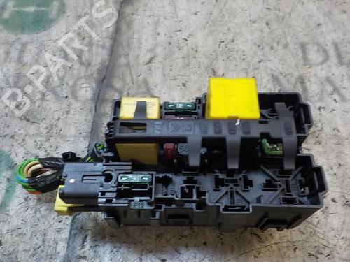 Fuse box PEUGEOT 2008 I (CU_) | BP3856331E1