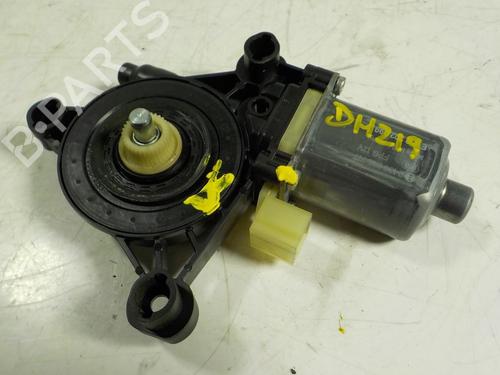 Used Right front window motor Right front window motor AUDI A3 Sportback (8VA, 8VF) 1.0 TFSI (115 hp) 9084378 9084378
