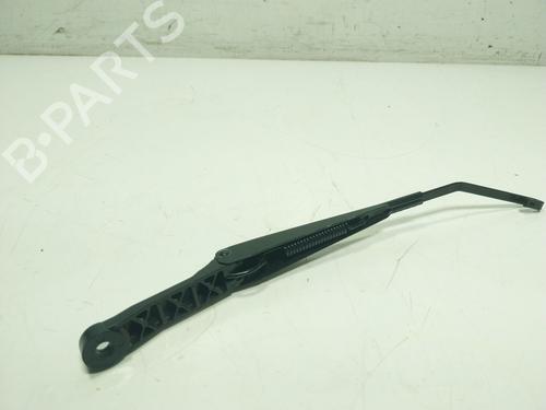 Front windshield wiper arm INEOS GRENADIER Closed Off-Road Vehicle 3.0 Ti 4x4 (GEB) | BP29276326C143
