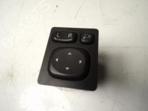 Used Mirror switch Mirror switch TOYOTA AURIS Estate (_E18_) 1.8 Hybrid (ZWE186_, ZWE186R, ZWE186H) (136 hp) 12213558 12213558