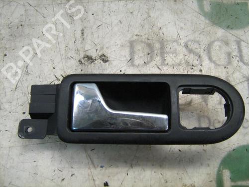 Venstre fortil invendig håndtag VW PASSAT B5 (3B2) 1.9 TDI (110 hp) 3765300