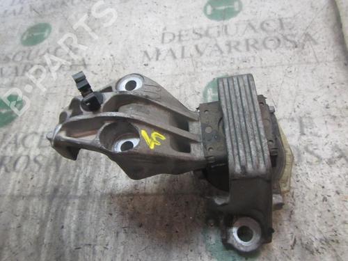 Used Engine mount RENAULT MEGANE III Hatchback (BZ0/1_, B3_) 1.5 dCi (106 hp) 9080821