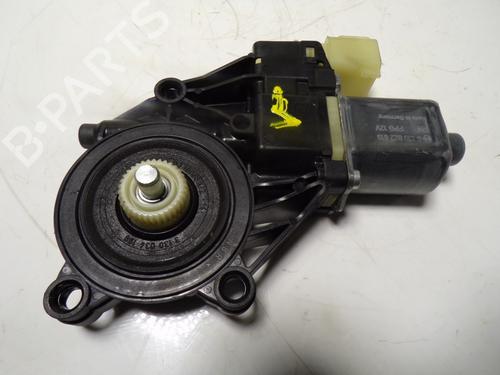 Used Right rear window motor Right rear window motor FORD FIESTA VI (CB1, CCN) 1.0 EcoBoost (100 hp) 11192829 11192829