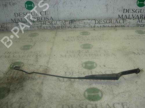 Used Front windshield wiper arm OPEL VECTRA B (J96) [1995-2004]  3787635