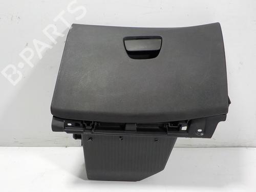 Used Glove box Glove box PEUGEOT 2008 I (CU_) 1.5 BlueHDI 100 (102 hp) 12439585 12439585