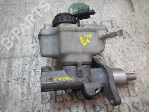Used Brake master cylinder Brake master cylinder VW TOURAN (1T3) [2010-2016] 4009579 4009579