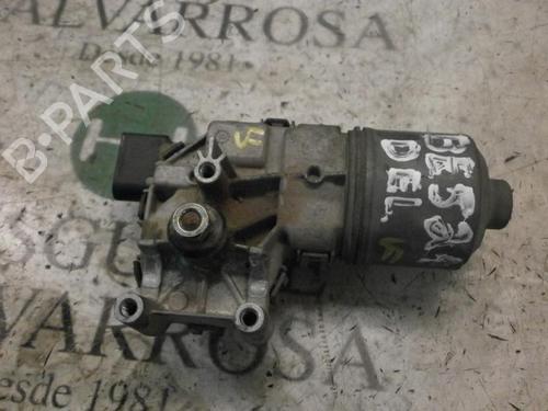 Used Front wiper motor SEAT IBIZA III (6L1) 1.9 SDI (64 hp) 3752219