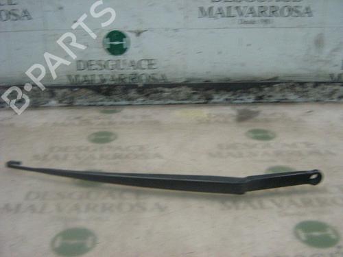 Used Front windshield wiper arm BMW 3 (E46) 316 i (115 hp) 3776267