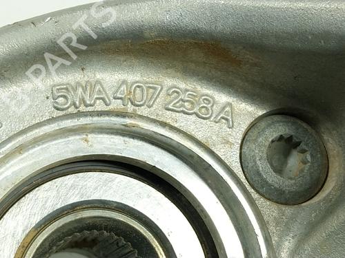 Left front steering knuckle SEAT LEON Sportstourer (KL8, KLD) 1.5 eTSI | BP26039580M25 