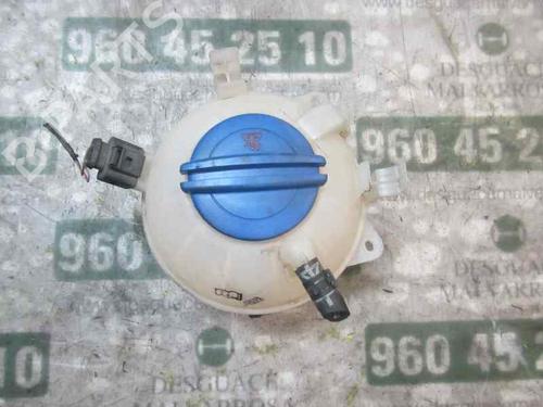 Used Expansion tank SEAT LEON (1P1) 1.6 TDI (90 hp) 3864415