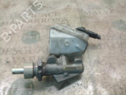 Used Brake master cylinder RENAULT KANGOO (KC0/1_) 1.5 dCi (57 hp) 3794070