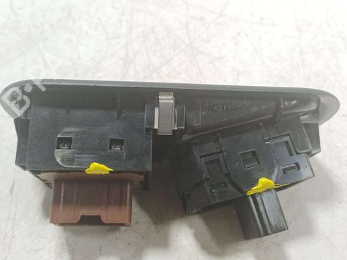 Left front window switch NISSAN INTERSTAR Van (X62B) dCi 135 | BP38255540I27 - Image 2