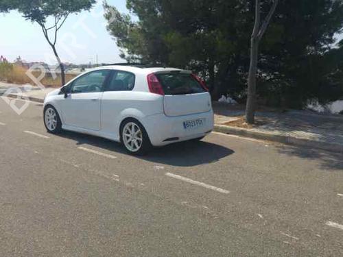 FIAT GRANDE PUNTO (199_) 1.9 D Multijet (130 hp) 486395